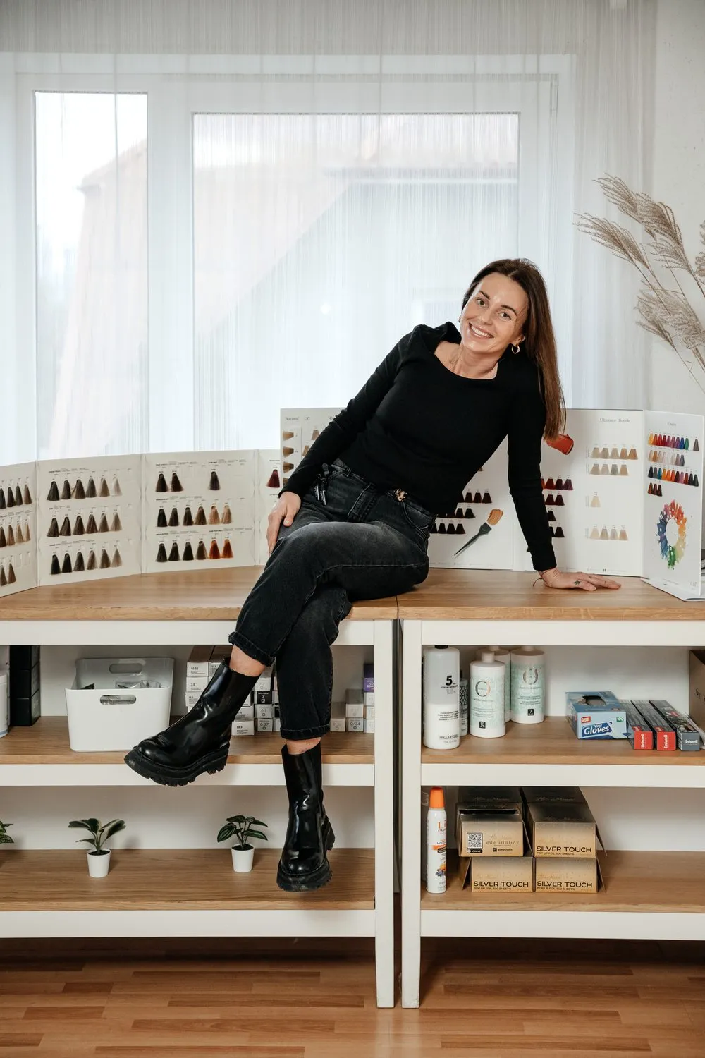 Kamilė in the salon